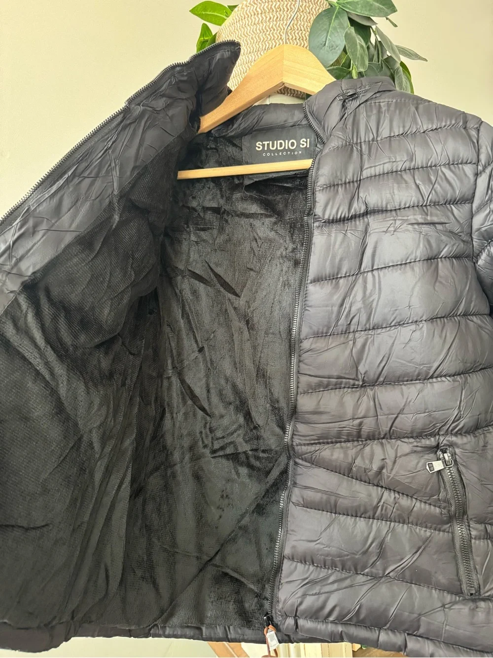 Studio SI lightweight insulated